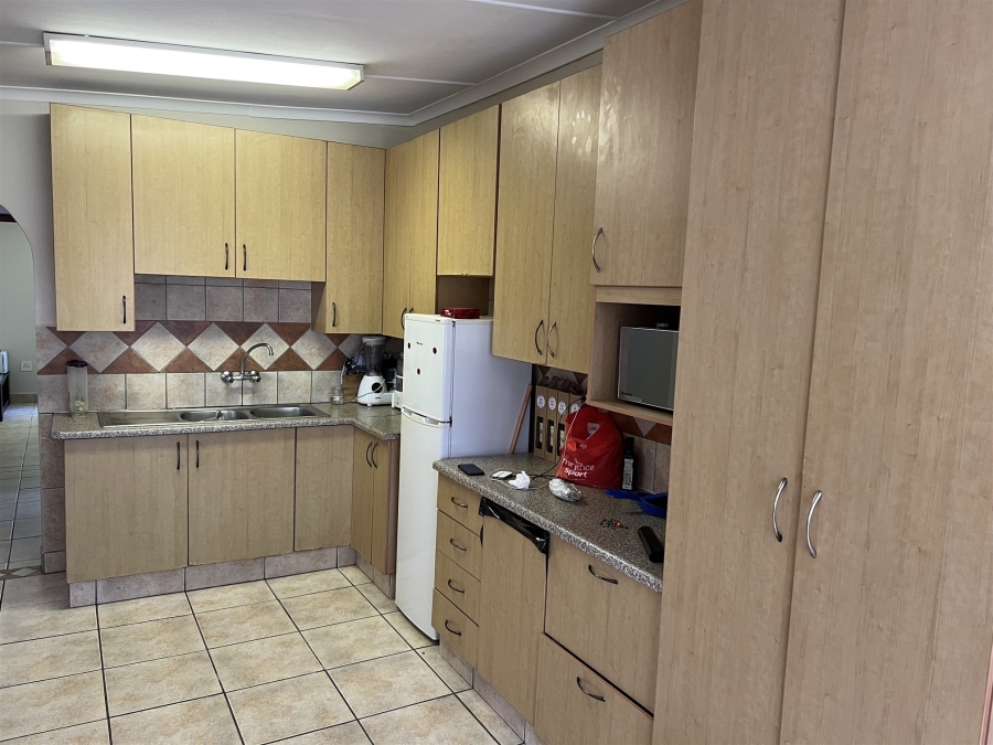 Commercial Property for Sale in Berea Eastern Cape